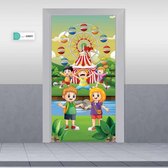 Lunapark Çocukları Kapı Giydirme, İlkokul Kapı Giydirme, Ortaokul Kapı Giydirme, Anaokulu Kapı Giydirme, Lise Kapı Giydirme, Okul Kapı Giydirme, Kapı Kaplama, Kapı Süsü, Sınıf Kapı Giydirme