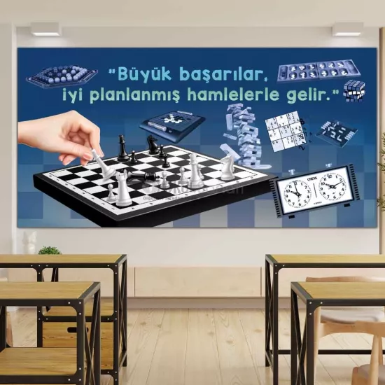 Satranç ve Zekâ Oyunları Sınıfı Okul Posteri