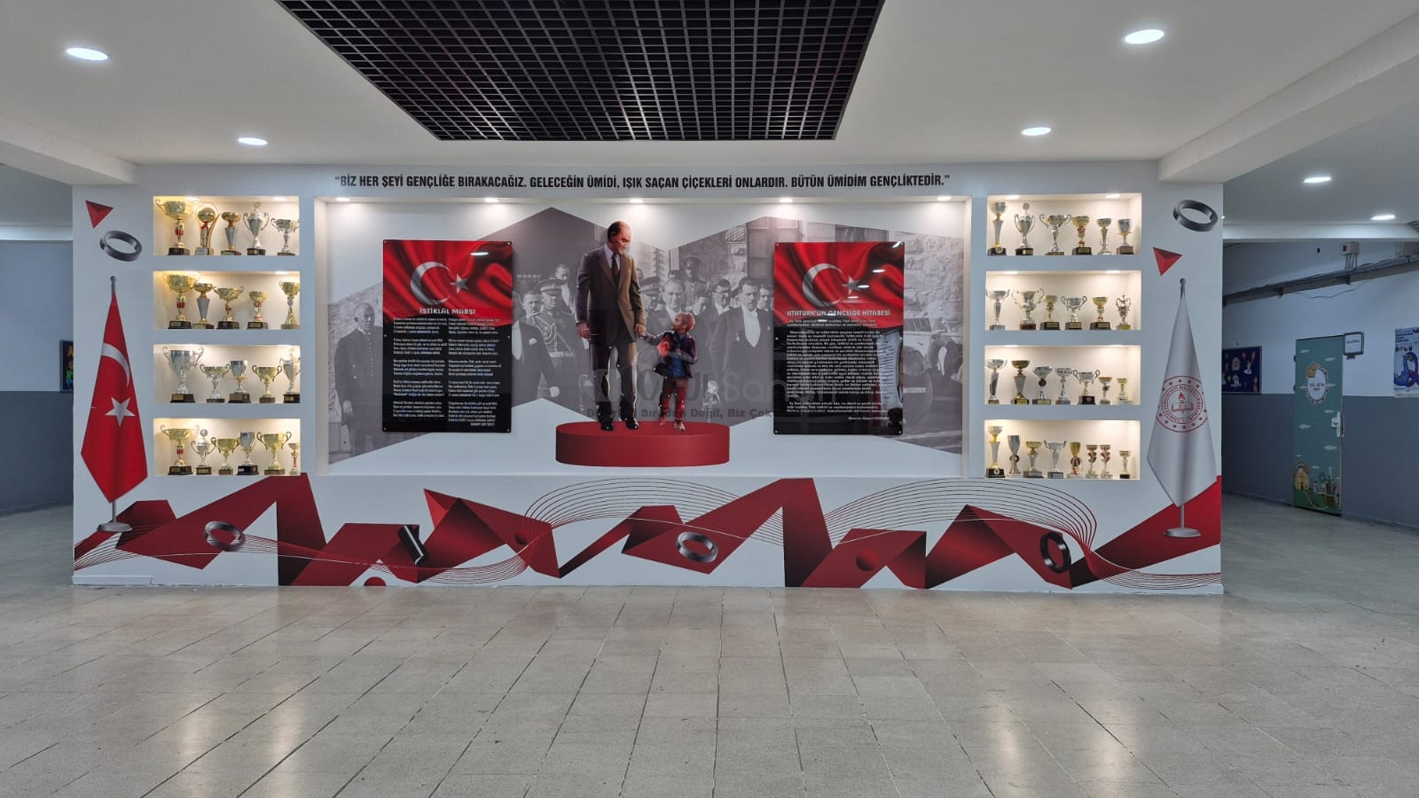 Atatürk Köşesi İlkokul ve Ortaokul 